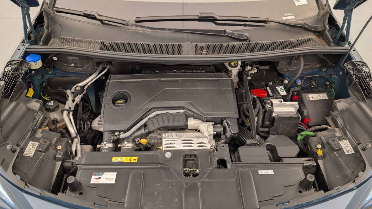 PEUGEOT 3008 Hybrid 136 e-DCS6 Allure Pack