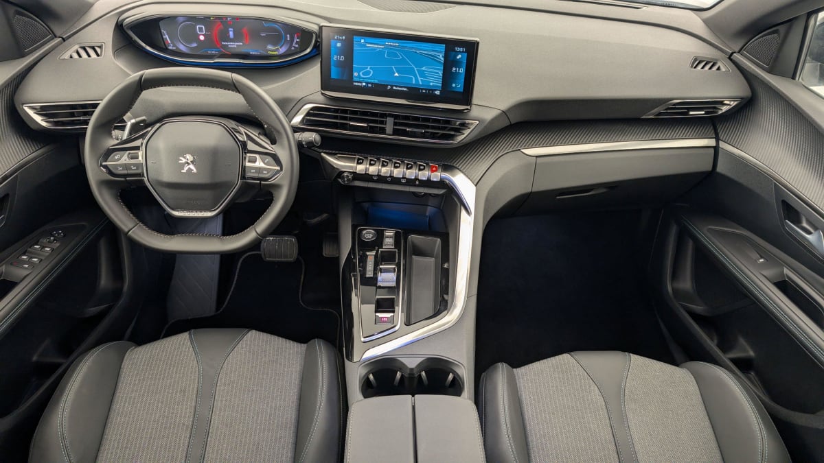 PEUGEOT 3008 Hybrid 136 e-DCS6 Allure Pack