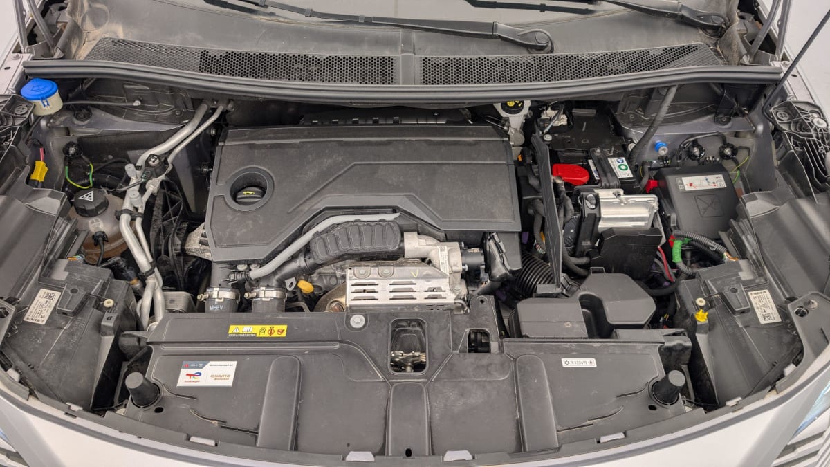 PEUGEOT 3008 Hybrid 136 e-DCS6 Allure Pack
