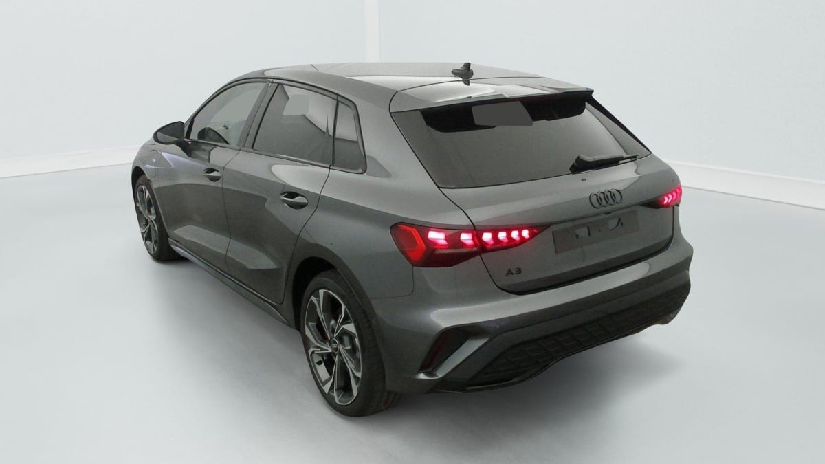 AUDI A3 SPORTBACK 45 TFSI E HYBRIDE RECHARGEABLE 272 S TRONIC 6 S LINE