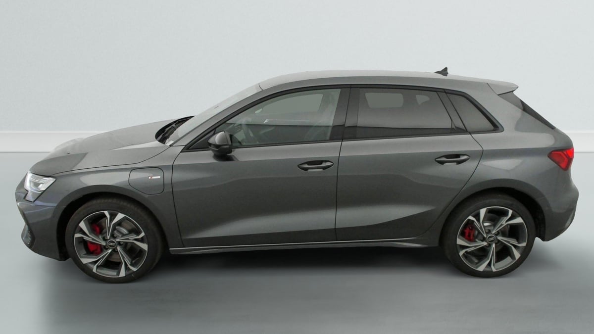 AUDI A3 SPORTBACK 45 TFSI E HYBRIDE RECHARGEABLE 272 S TRONIC 6 S LINE
