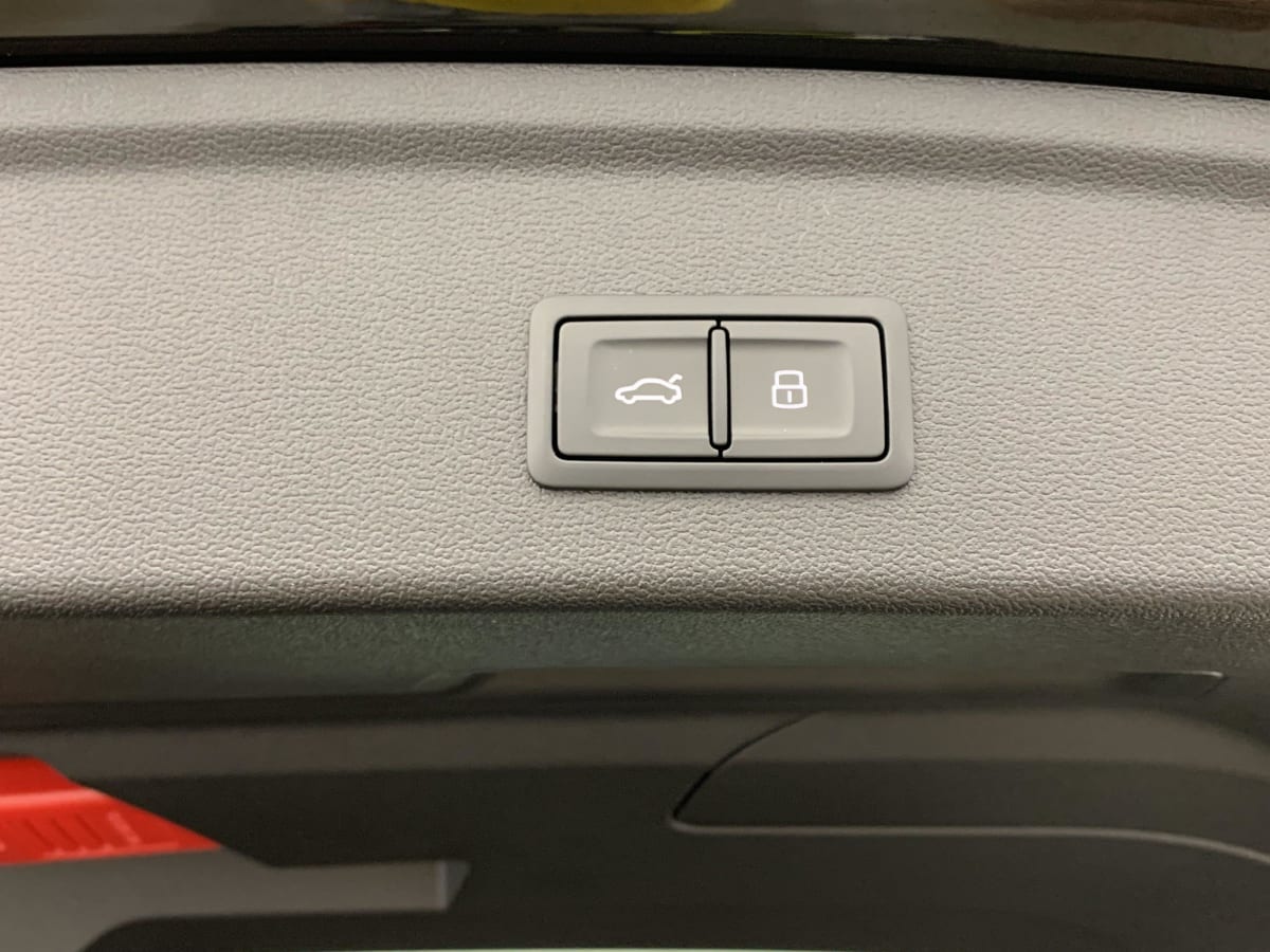 AUDI A3 SPORTBACK 45 TFSI E HYBRIDE RECHARGEABLE 272 S TRONIC 6 S LINE