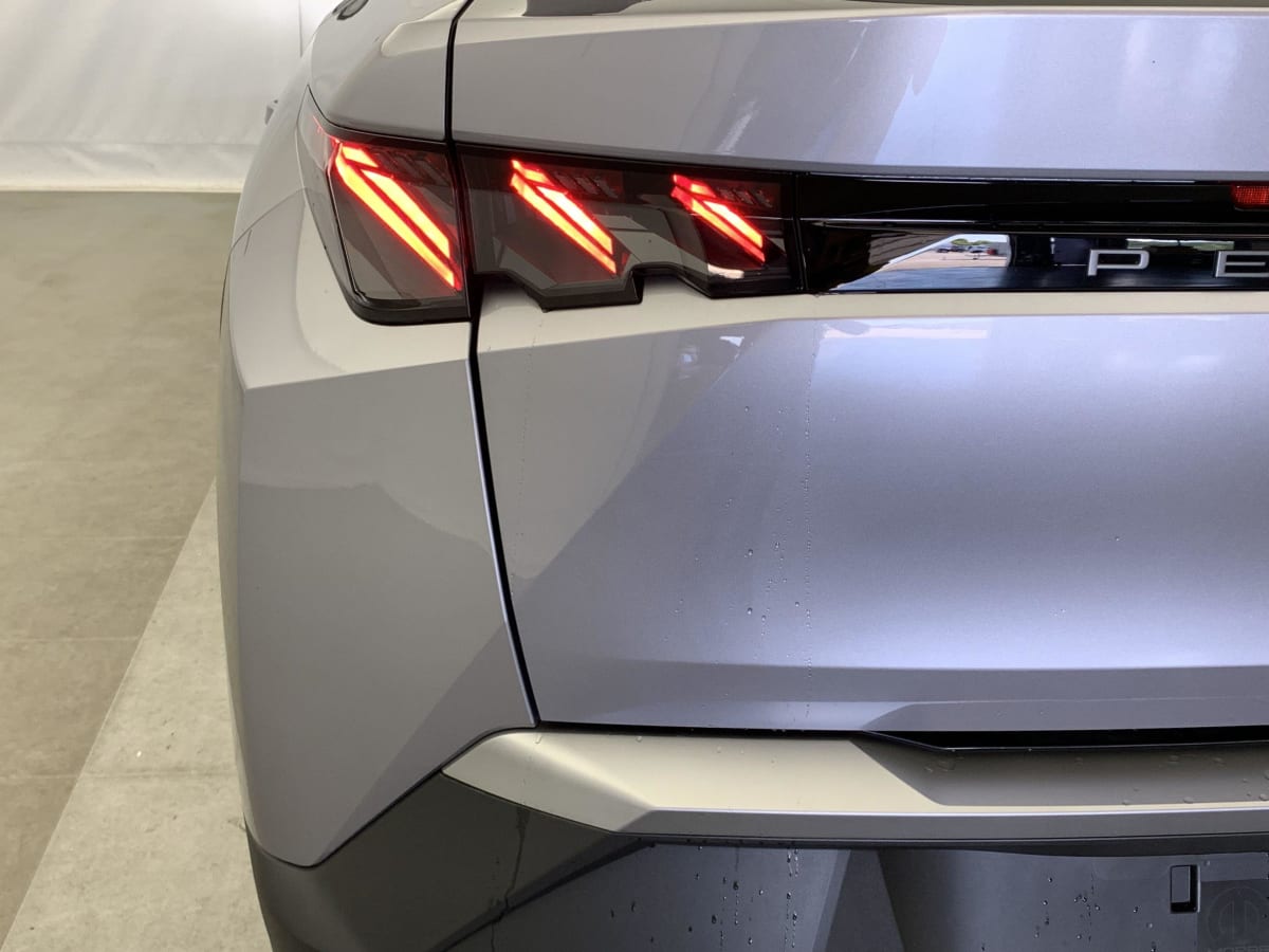 PEUGEOT 3008 Hybrid 145 e-DCS6 GT