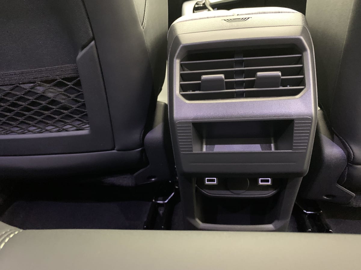 PEUGEOT 3008 Hybrid 145 e-DCS6 GT