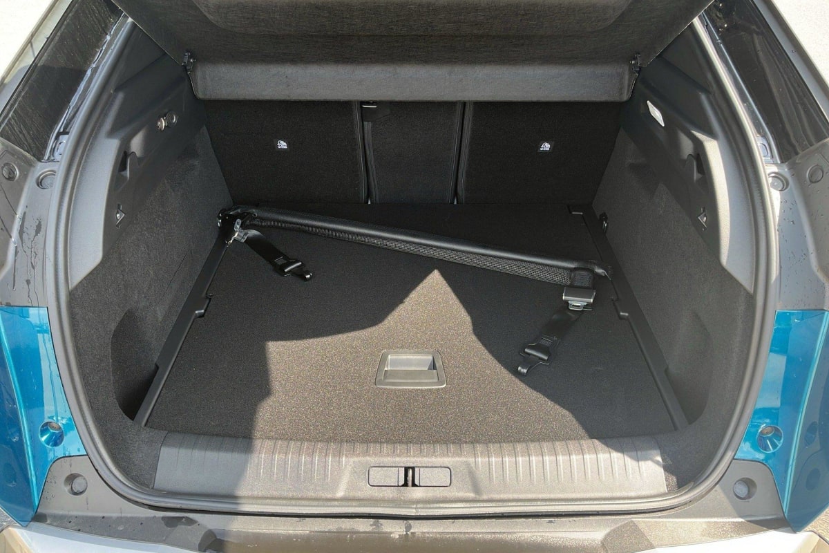PEUGEOT 3008 Hybrid 145 e-DCS6 GT