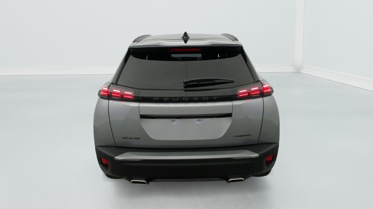 PEUGEOT 2008 Hybrid 145 e-DCS6 GT