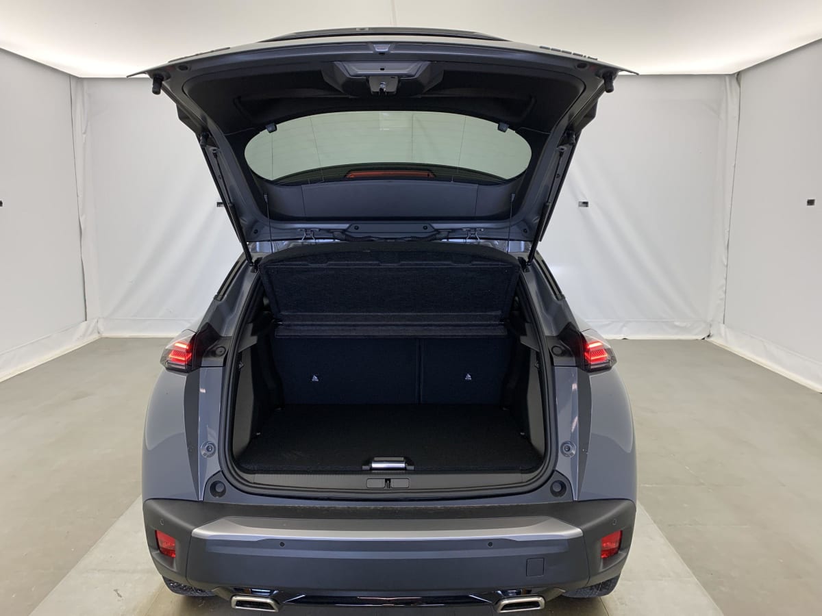 PEUGEOT 2008 Hybrid 145 e-DCS6 GT