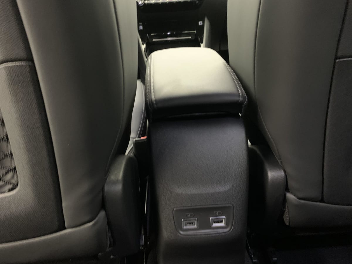 PEUGEOT 2008 Hybrid 145 e-DCS6 GT