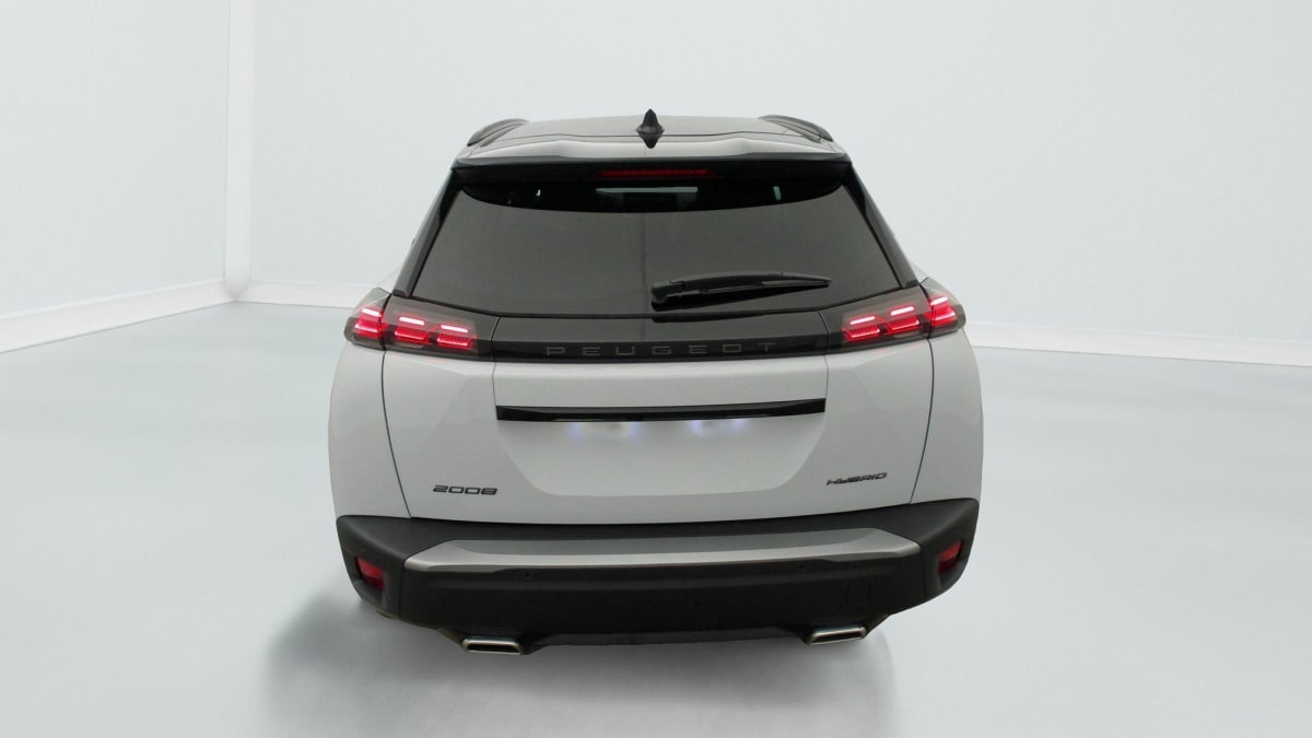 PEUGEOT 2008 Hybrid 145 e-DCS6 GT