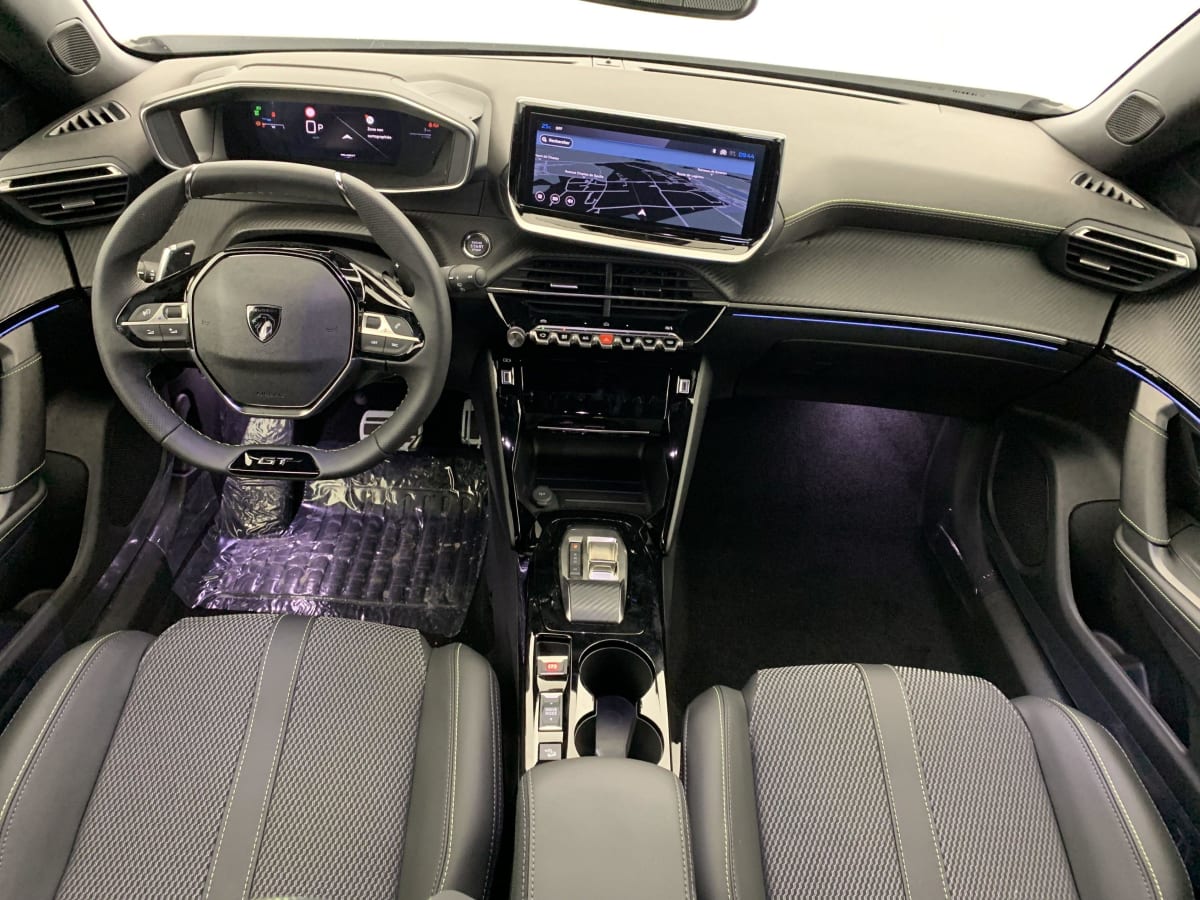 PEUGEOT 2008 Hybrid 145 e-DCS6 GT + PACK VISION & DRIVE ASSIST