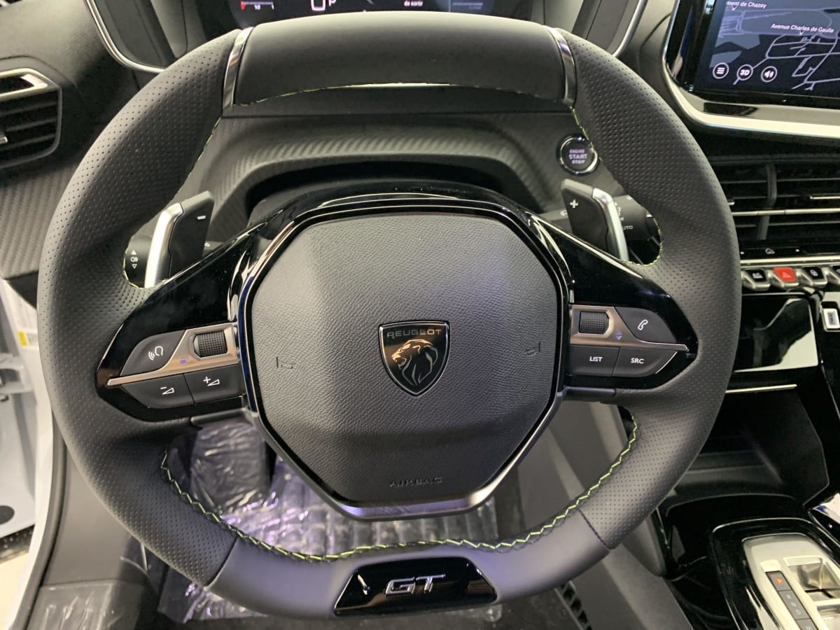 PEUGEOT 2008 Hybrid 145 e-DCS6 GT + PACK VISION & DRIVE ASSIST