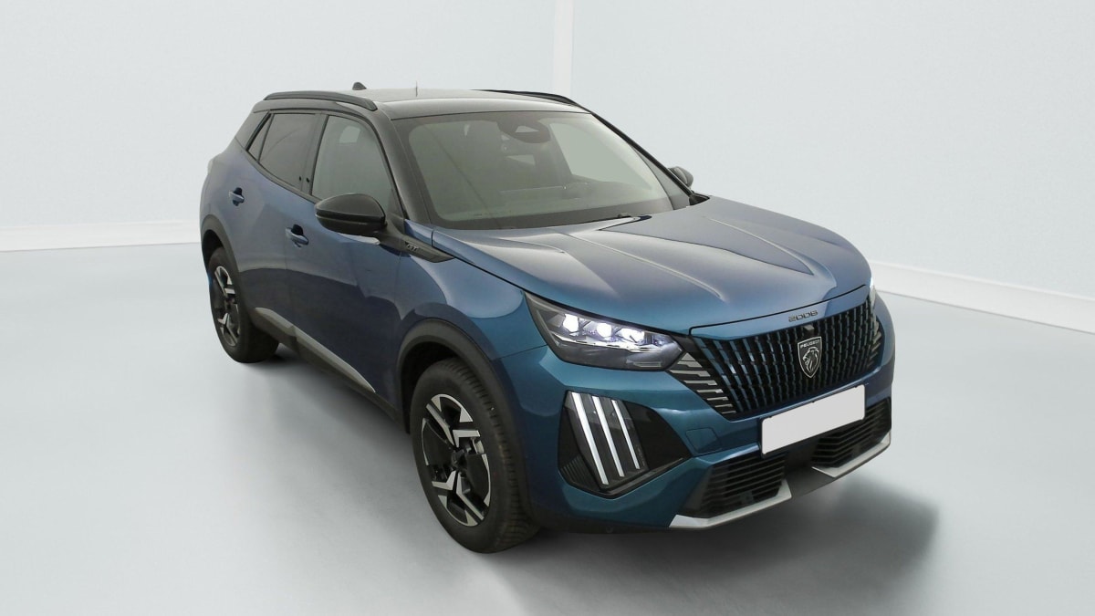 PEUGEOT 2008 Hybrid 145 e-DCS6 GT