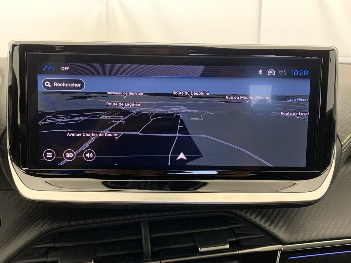 PEUGEOT 2008 Hybrid 145 e-DCS6 GT