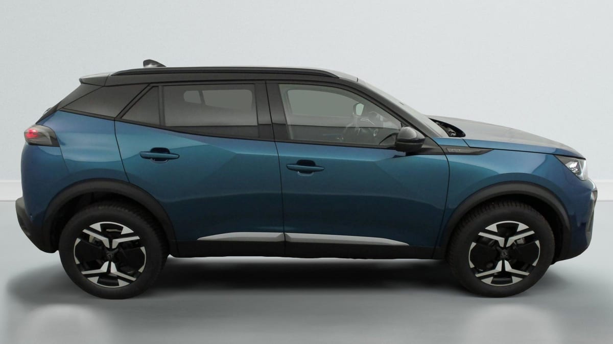 PEUGEOT 2008 Hybrid 145 e-DCS6 GT