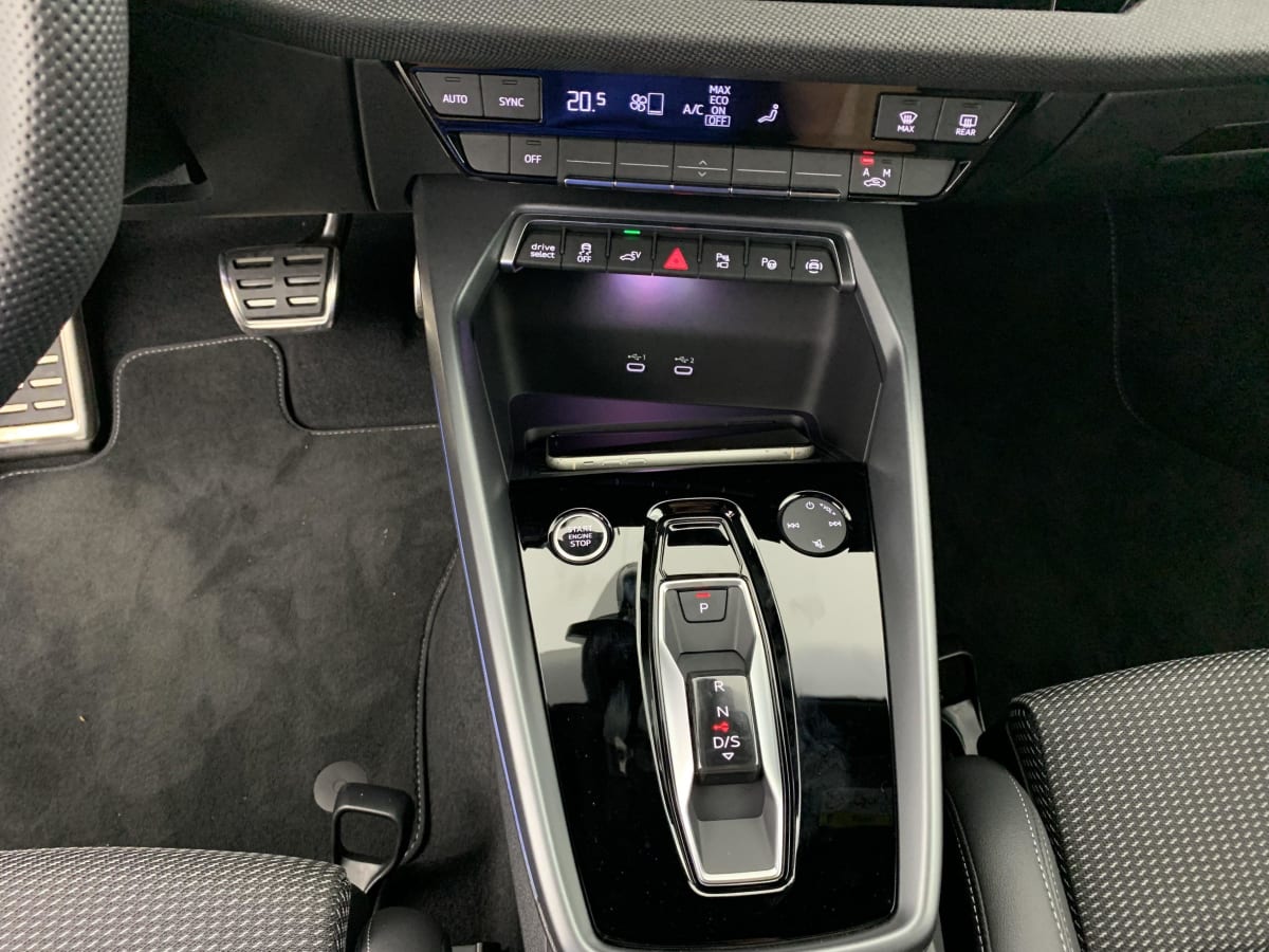 AUDI A3 ALLSTREET TFSI e Hybride rechargeable 204 S tronic 6 Design