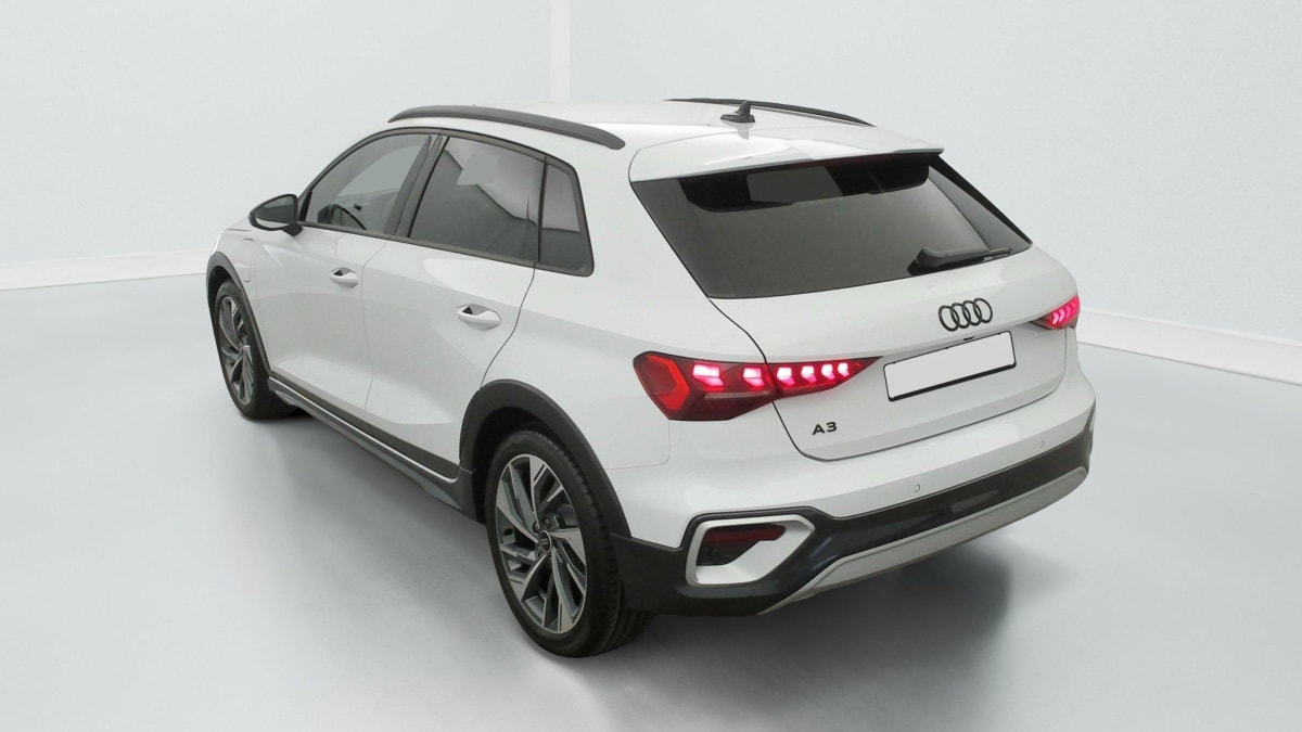 AUDI A3 ALLSTREET TFSI e Hybride rechargeable 204 S tronic 6 Design