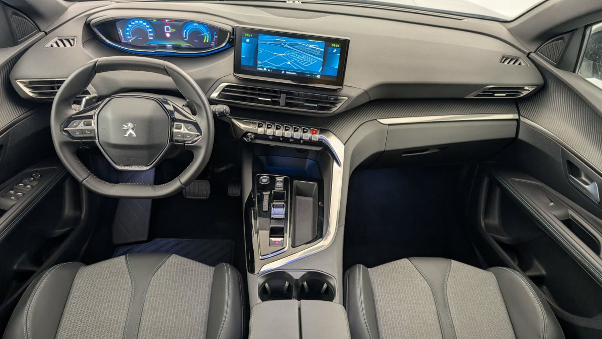 PEUGEOT 3008 Hybrid 180 e-EAT8 Allure Pack + DRIVE ASSIST PLUS + PACK CITY + JA19 + CHARGEUR 7,4 KW