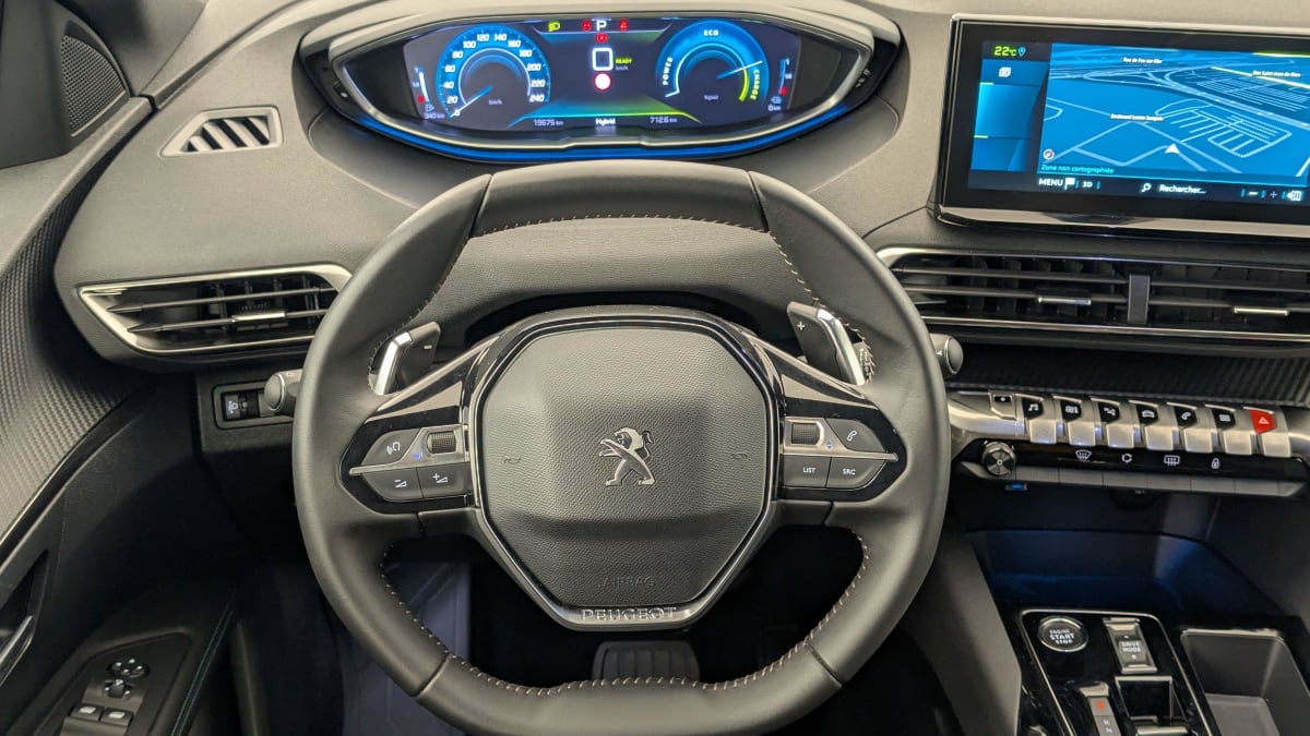 PEUGEOT 3008 Hybrid 180 e-EAT8 Allure Pack + DRIVE ASSIST PLUS + PACK CITY + JA19 + CHARGEUR 7,4 KW