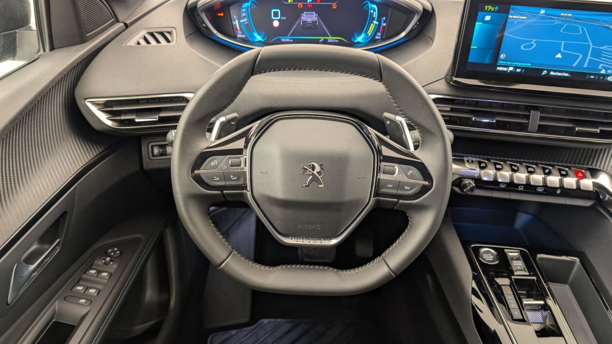 PEUGEOT 3008 Hybrid 180 e-EAT8 Allure Pack
