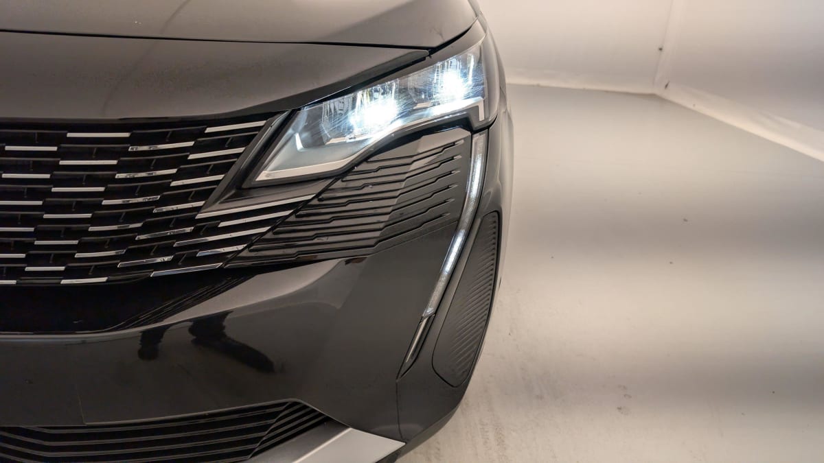 PEUGEOT 3008 Hybrid 180 e-EAT8 Allure Pack