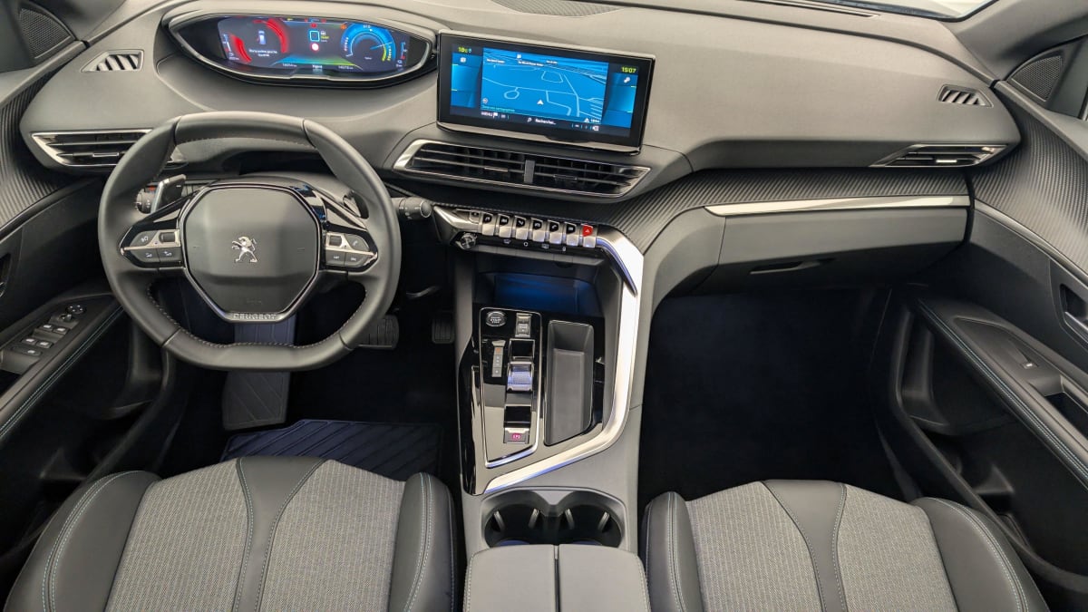 PEUGEOT 3008 Hybrid 180 e-EAT8 Allure Pack