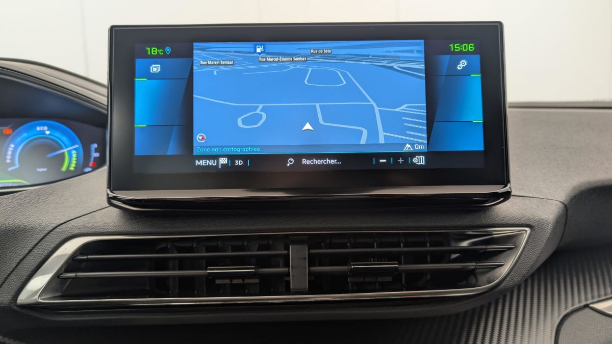 PEUGEOT 3008 Hybrid 180 e-EAT8 Allure Pack