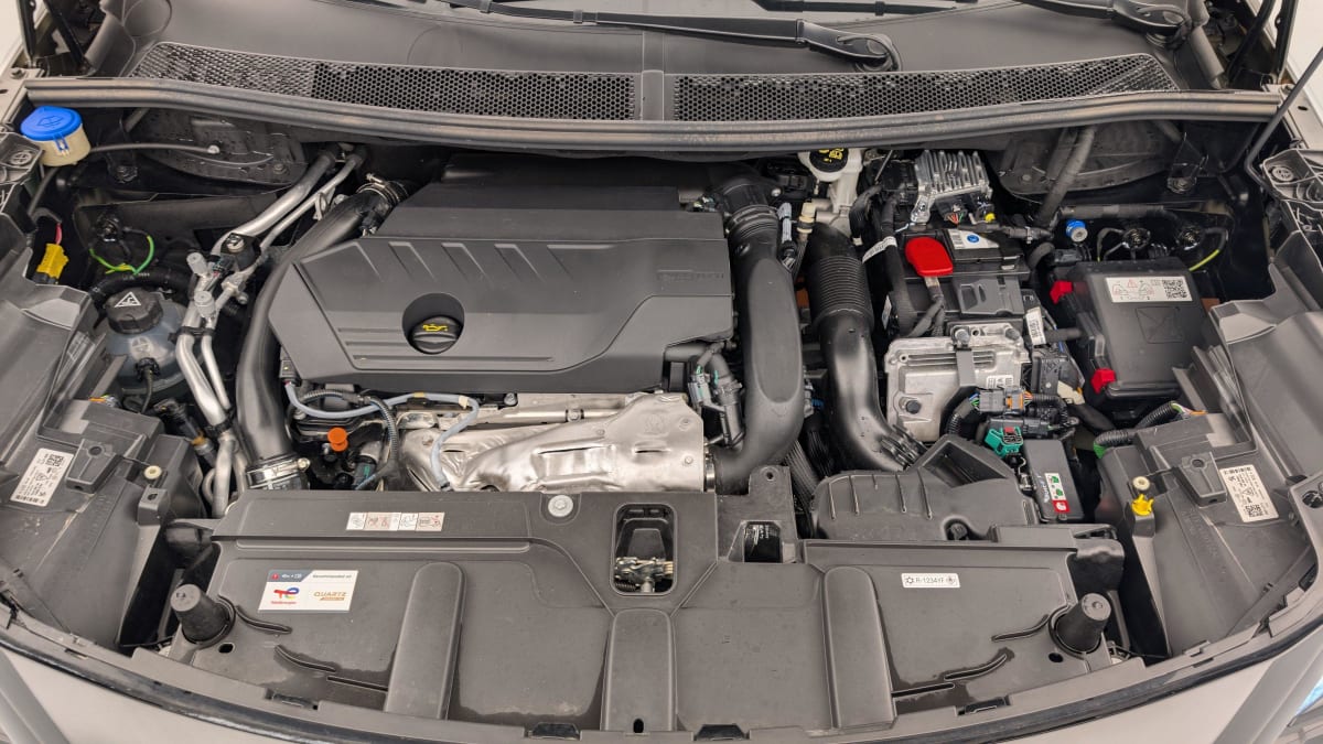 PEUGEOT 3008 Hybrid 180 e-EAT8 Allure Pack