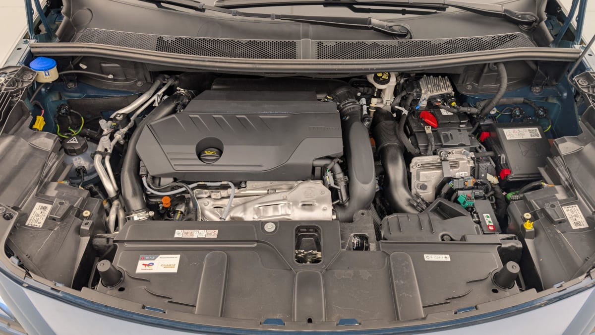 PEUGEOT 3008 Hybrid 180 e-EAT8 Allure Pack