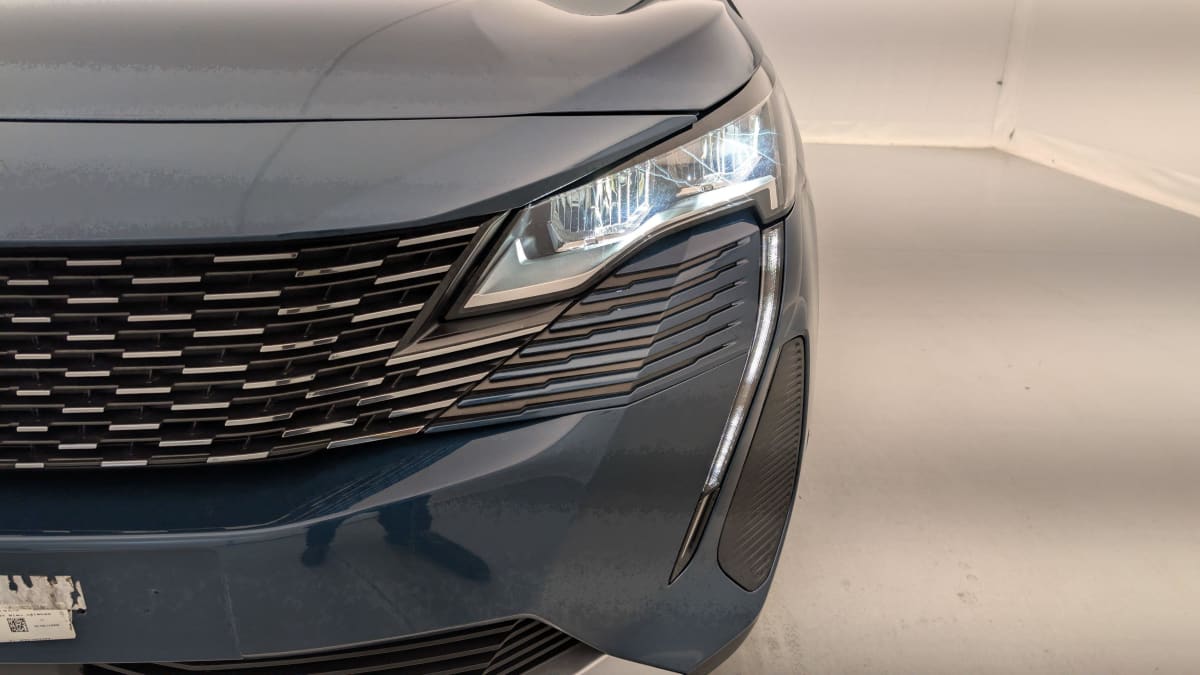 PEUGEOT 3008 Hybrid 180 e-EAT8 Allure Pack