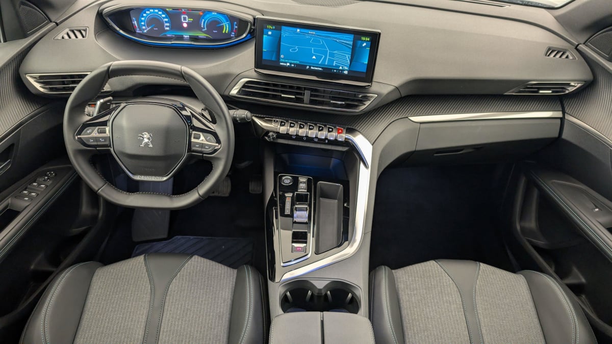PEUGEOT 3008 Hybrid 180 e-EAT8 Allure Pack