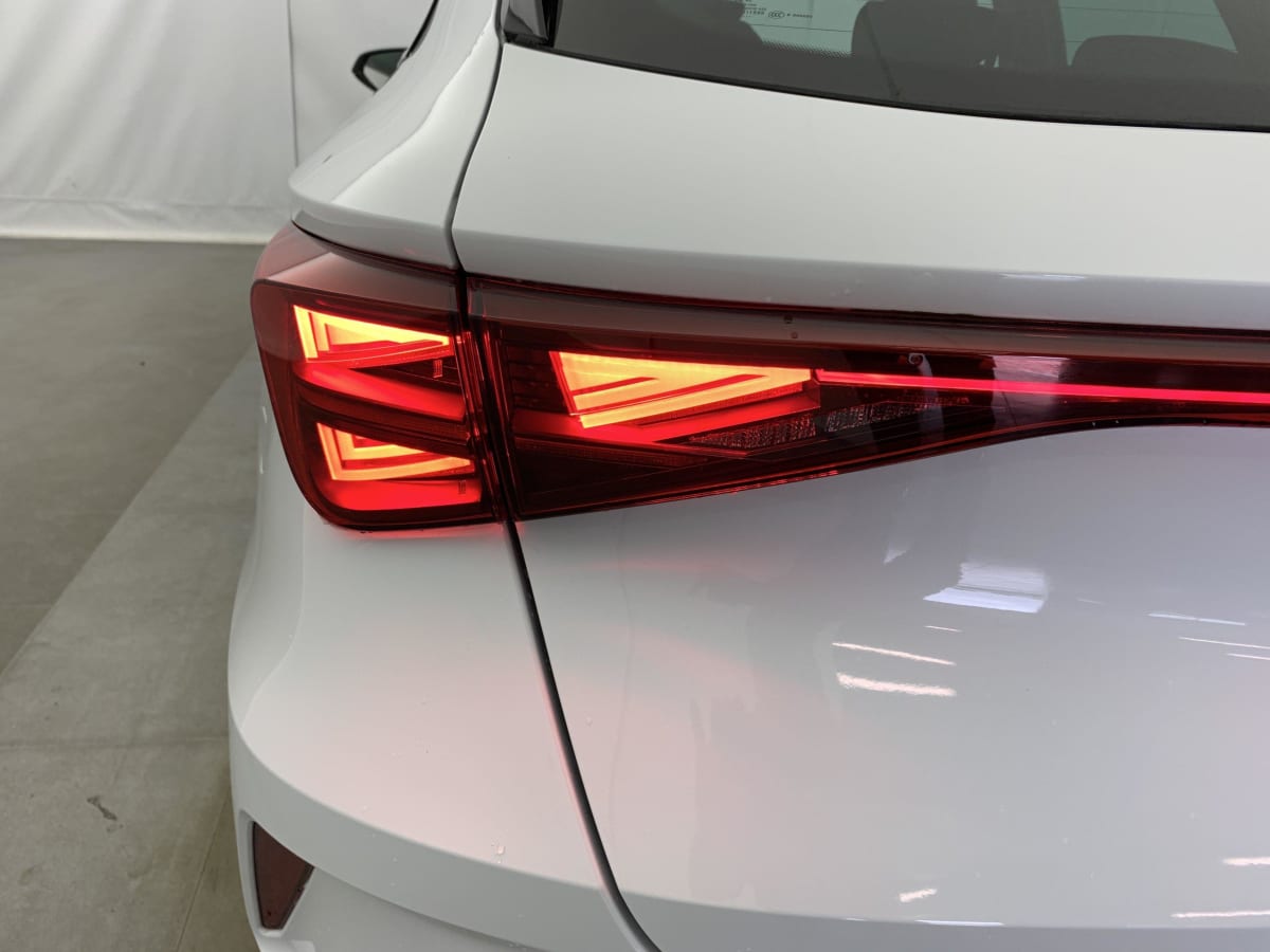 CUPRA LEON SPORTSTOURER eHybrid 204 ch DSG6 V