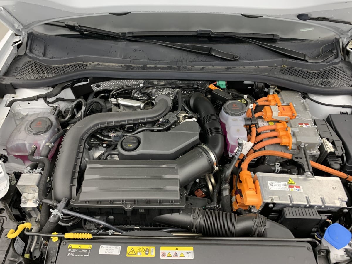 CUPRA LEON SPORTSTOURER eHybrid 204 ch DSG6 V
