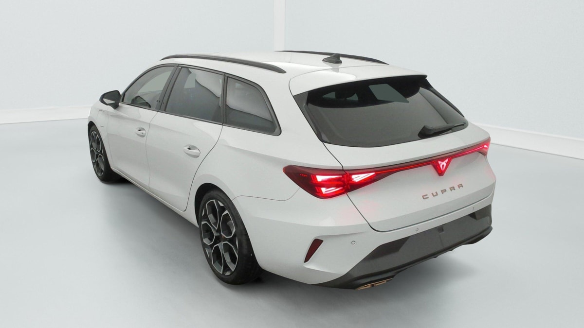 CUPRA LEON SPORTSTOURER eHybrid 204 ch DSG6 V