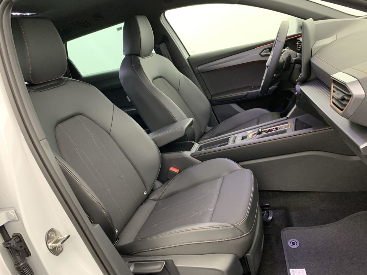 CUPRA LEON SPORTSTOURER eHybrid 204 ch DSG6 V
