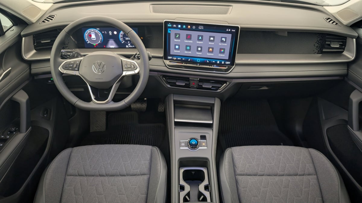 VOLKSWAGEN TAYRON 1.5 eTSI 150ch DSG7 7pl Life Plus + PACK HIVER + PACK DESIGN + PROJECTEURS LED PLUS