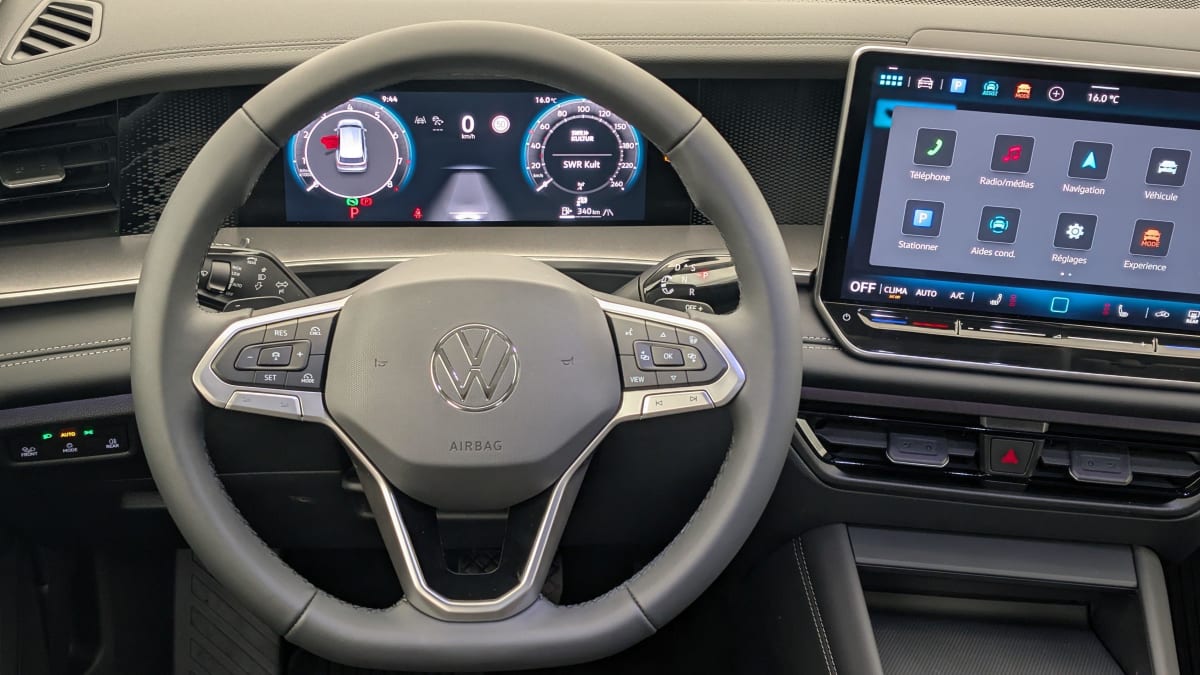 VOLKSWAGEN TAYRON 1.5 eTSI 150ch DSG7 7pl Life Plus + PACK HIVER + PACK DESIGN + PROJECTEURS LED PLUS