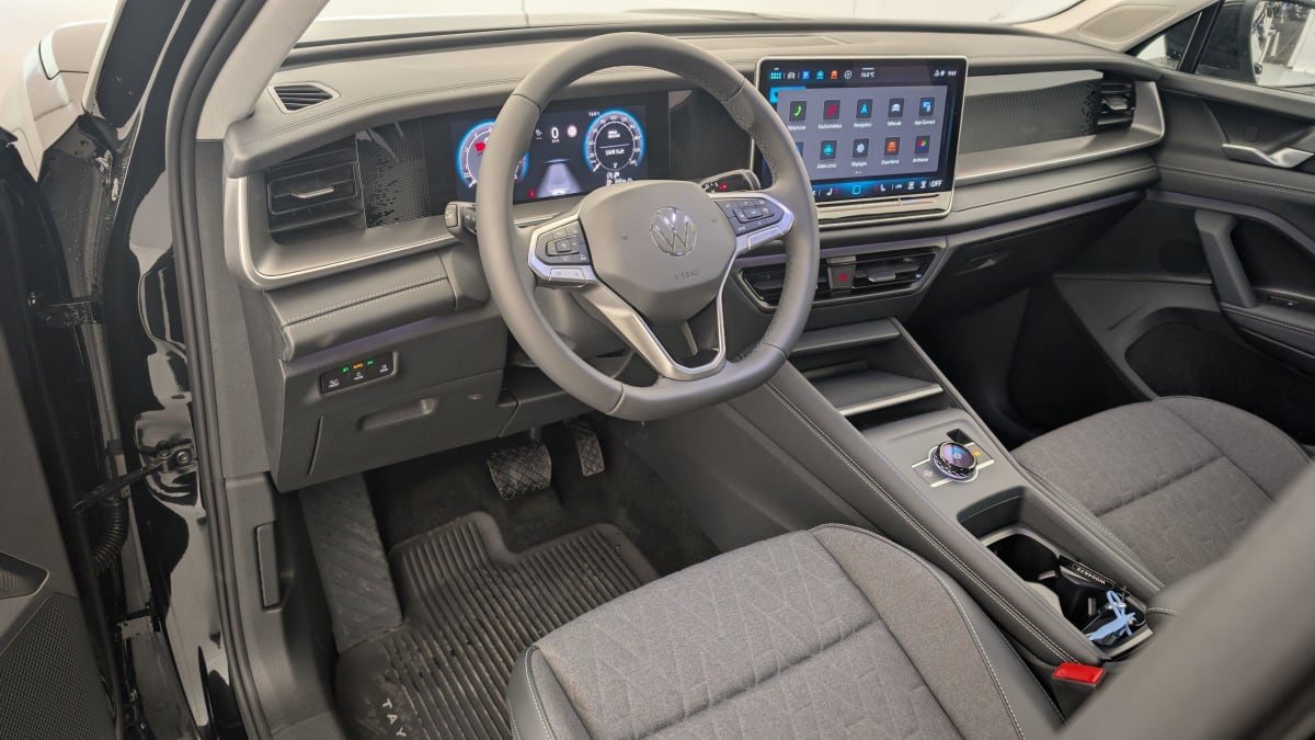 VOLKSWAGEN TAYRON 1.5 eTSI 150ch DSG7 7pl Life Plus + PACK HIVER + PACK DESIGN + PROJECTEURS LED PLUS