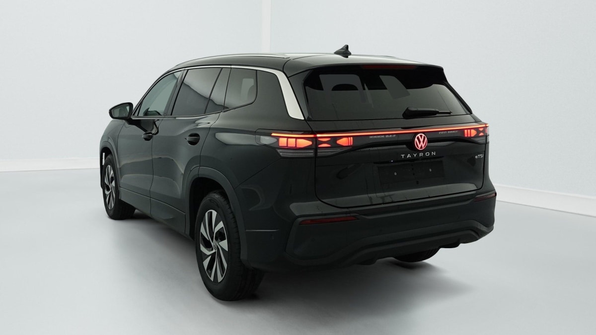 VOLKSWAGEN TAYRON 1.5 eTSI 150ch DSG7 7pl Life Plus + PACK HIVER + PACK DESIGN + PROJECTEURS LED PLUS