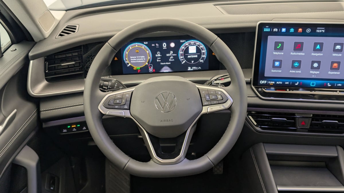 VOLKSWAGEN TAYRON 1.5 eTSI 150ch DSG7 7pl Life Plus + PACK DESIGN + PACK HIVER + LED PLUS + JA17 VENEZIA