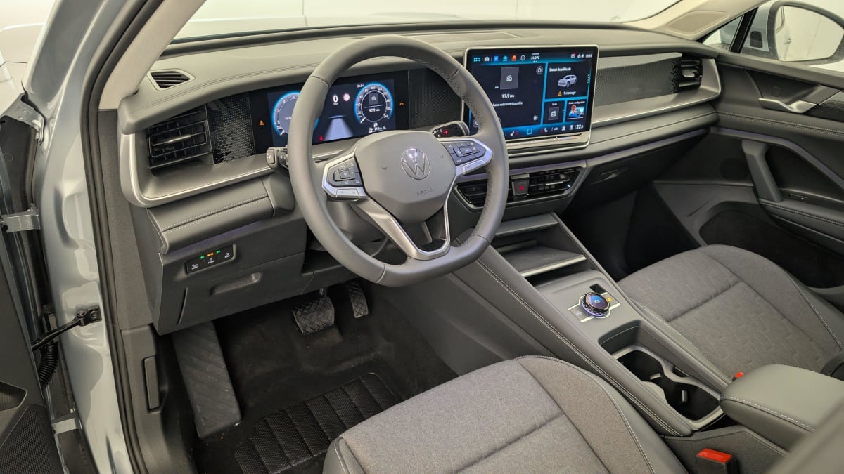 VOLKSWAGEN TAYRON 1.5 eTSI 150ch DSG7 7pl Life Plus + PACK HIVER + PACK DESIGN + PROJECTEURS LED PLUS