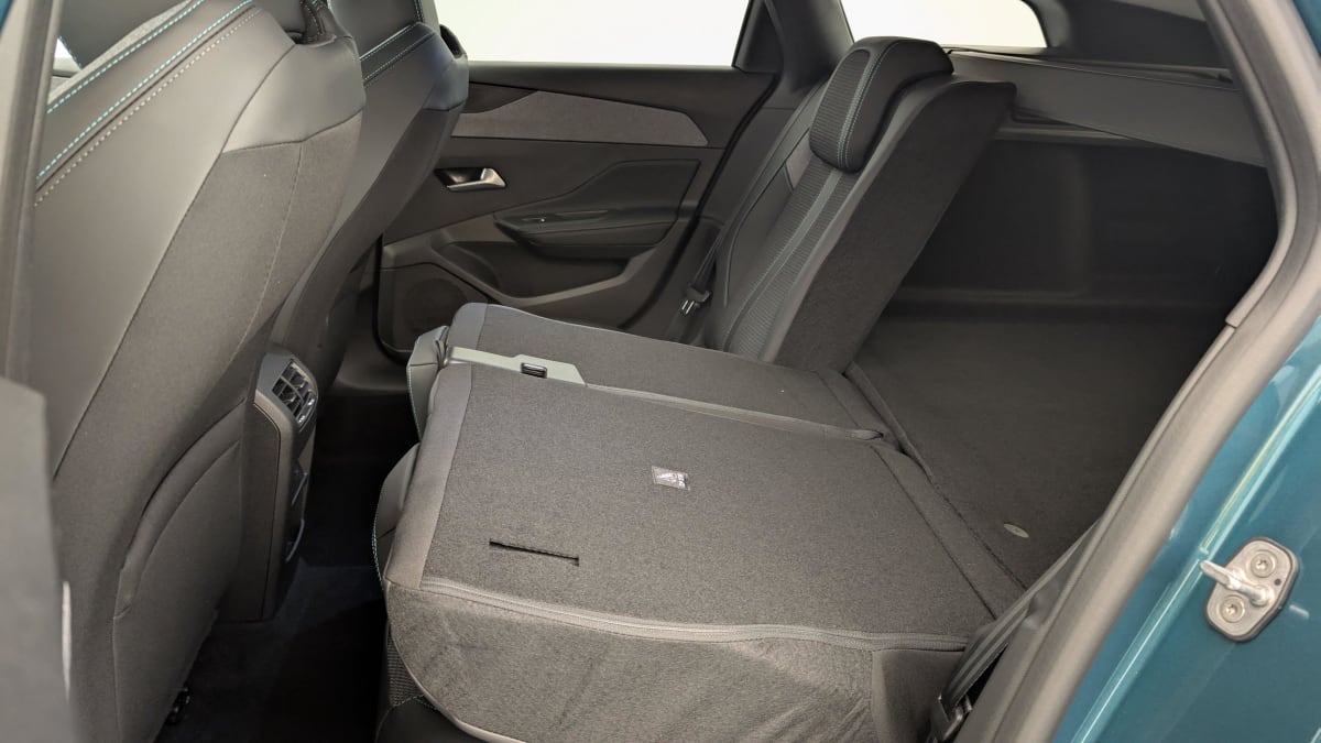 PEUGEOT 308 SW BlueHDi 130ch S S EAT8 Allure