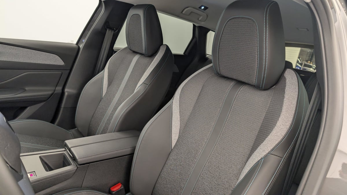 PEUGEOT 308 SW BlueHDi 130ch S S EAT8 Allure