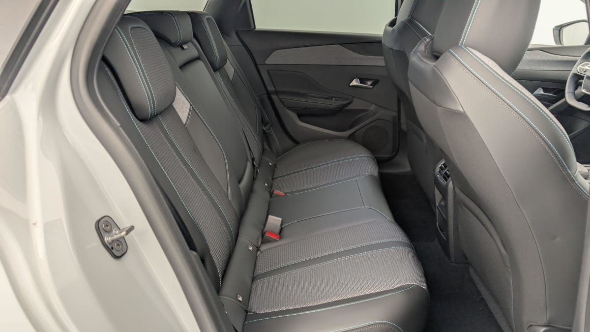 PEUGEOT 308 SW BlueHDi 130ch S S EAT8 Allure