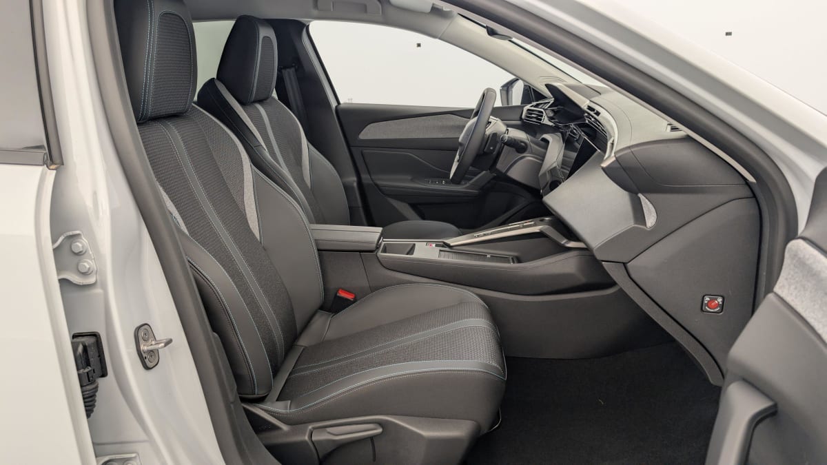 PEUGEOT 308 SW BlueHDi 130ch S S EAT8 Allure