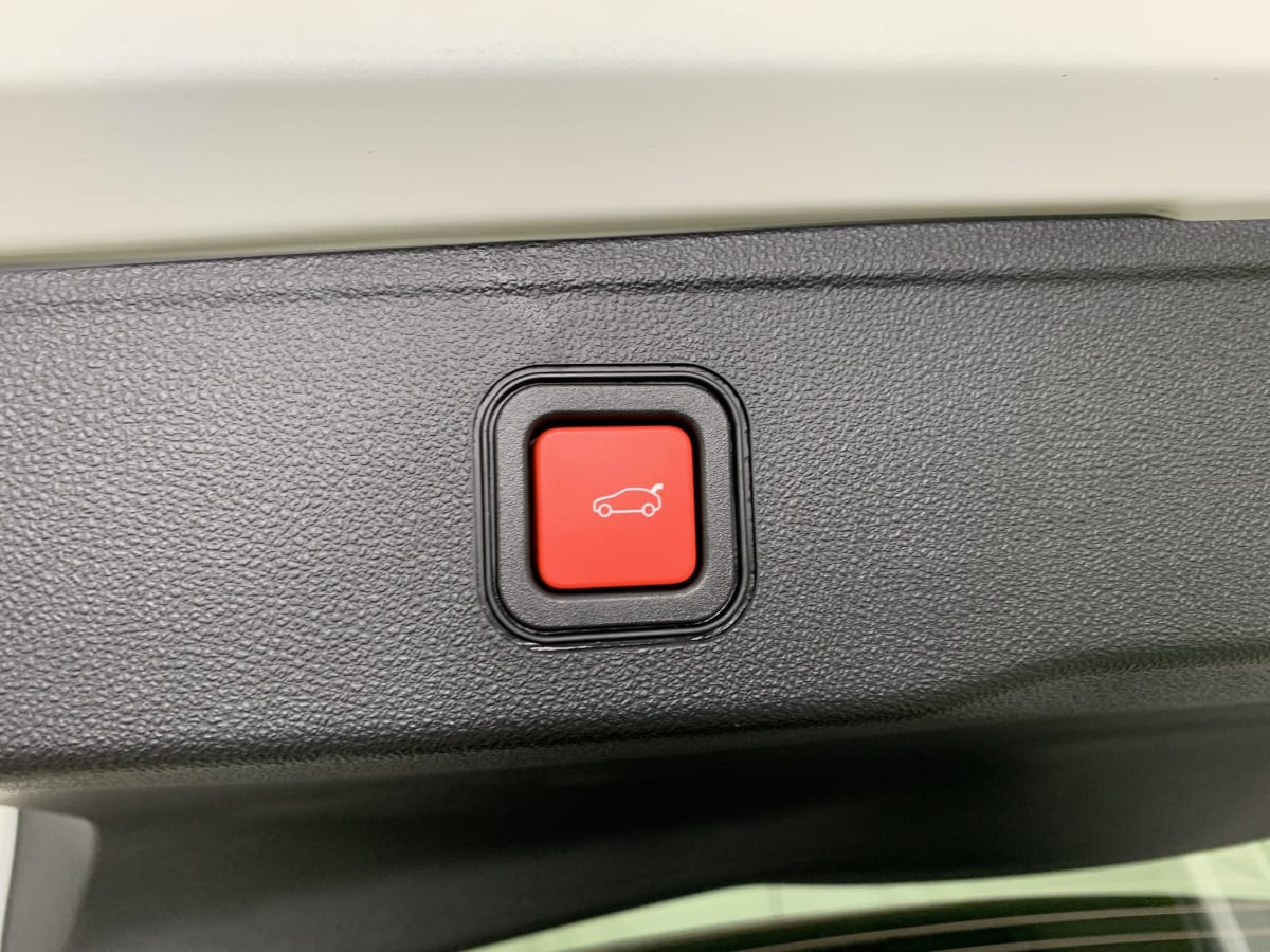 JEEP AVENGER 1.2 Turbo T3 110 ch e-Hybrid BVR6 Summit