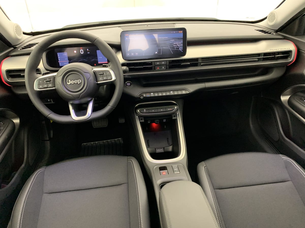 JEEP AVENGER 1.2 Turbo T3 110 ch e-Hybrid BVR6 Summit