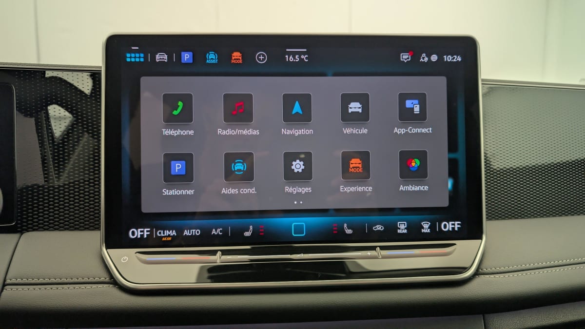 VOLKSWAGEN TIGUAN 1.5 eTSI 150CV DSG7 LIFE PLUS + PACK CONFORT + PACK DESIGN + PACK HIVER + LED PLUS + JA18 NAPOLI