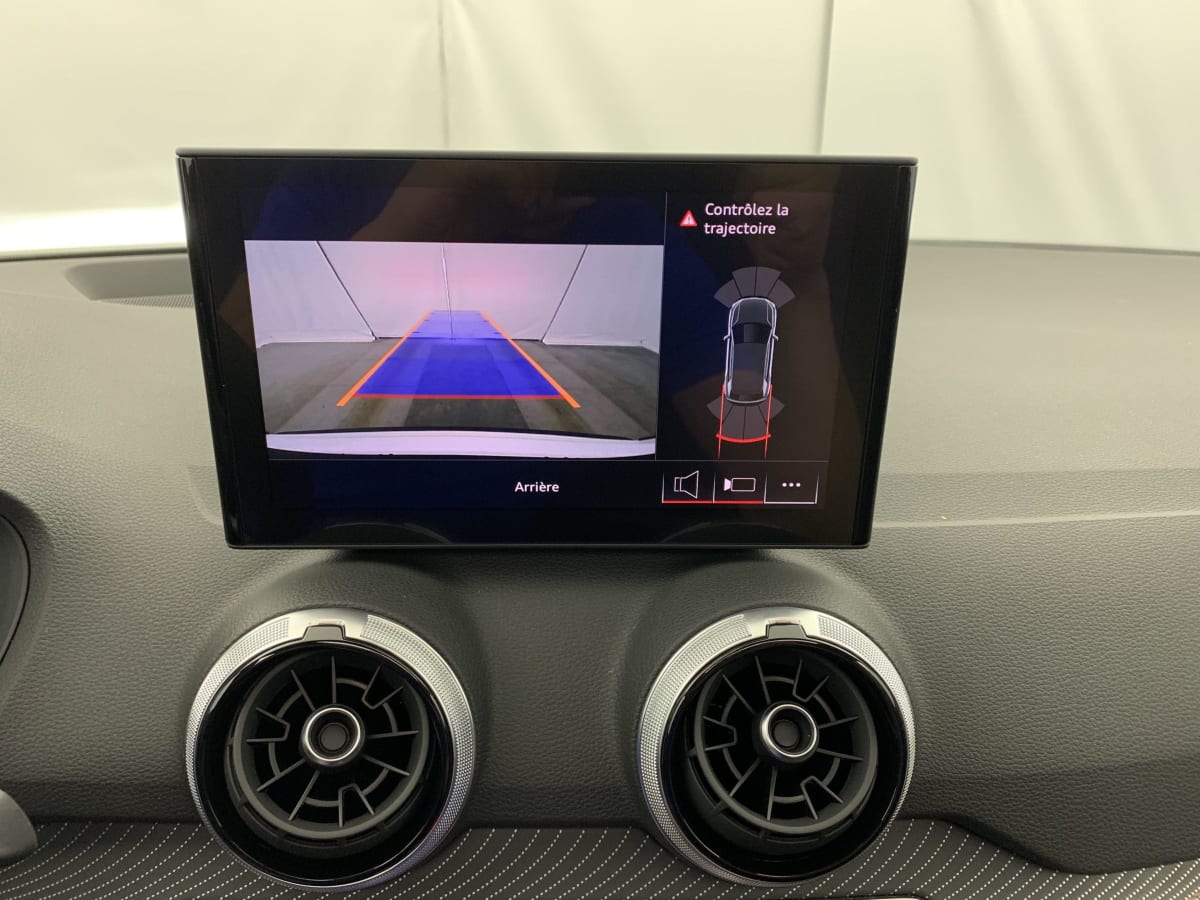 AUDI Q2 35 TFSI 150 S tronic 7 Design
