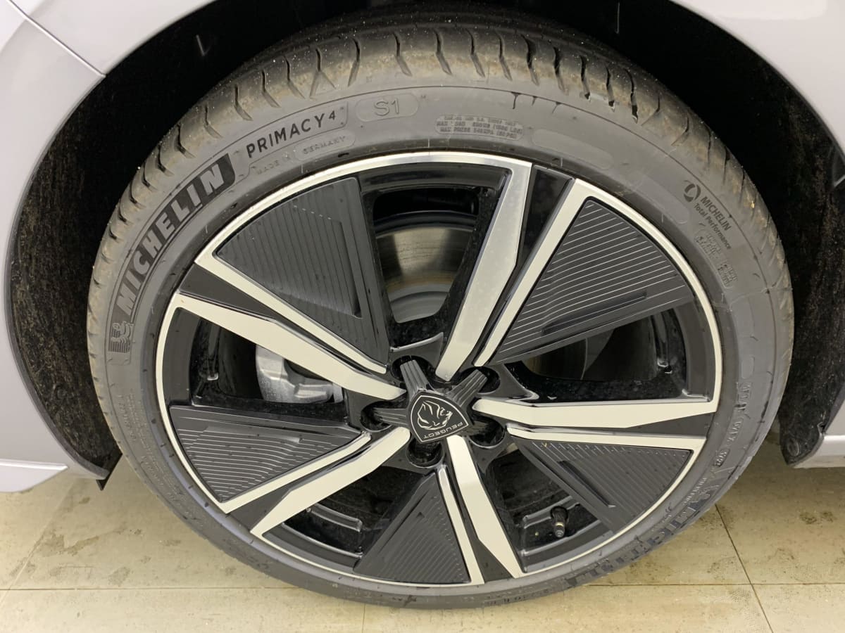 PEUGEOT 308 SW Hybrid 145 e-DCS6 GT