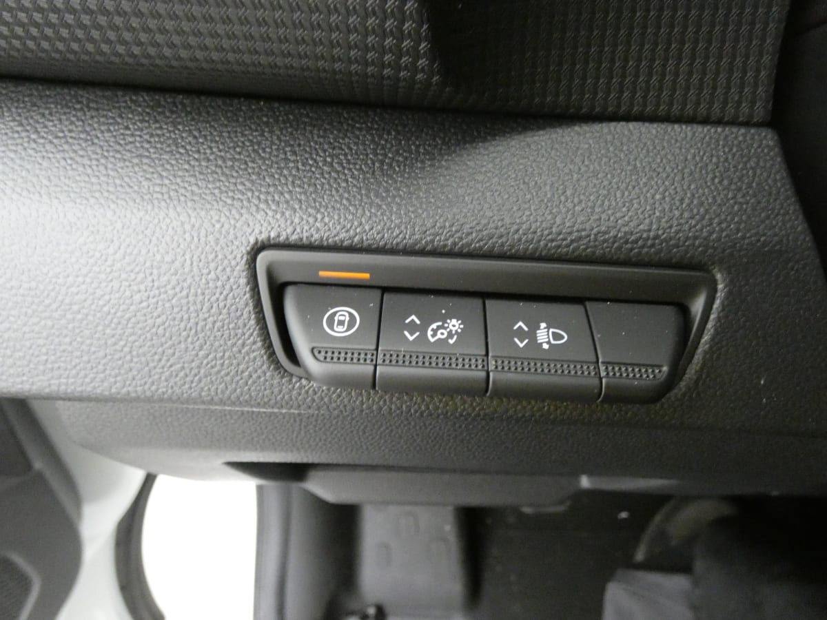 RENAULT TRAFIC L2H1 3T BLUE DCI 130 GSR2 ADVANCE + ATTELAGE + CAMERA + 2 PORTES LATERALES + PLANCHER BOIS + ANGLES MORTS